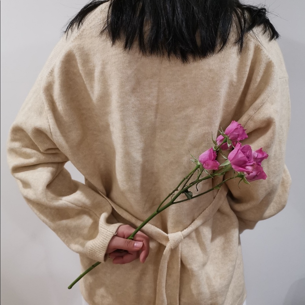 Sweater - Picture 7 of 8